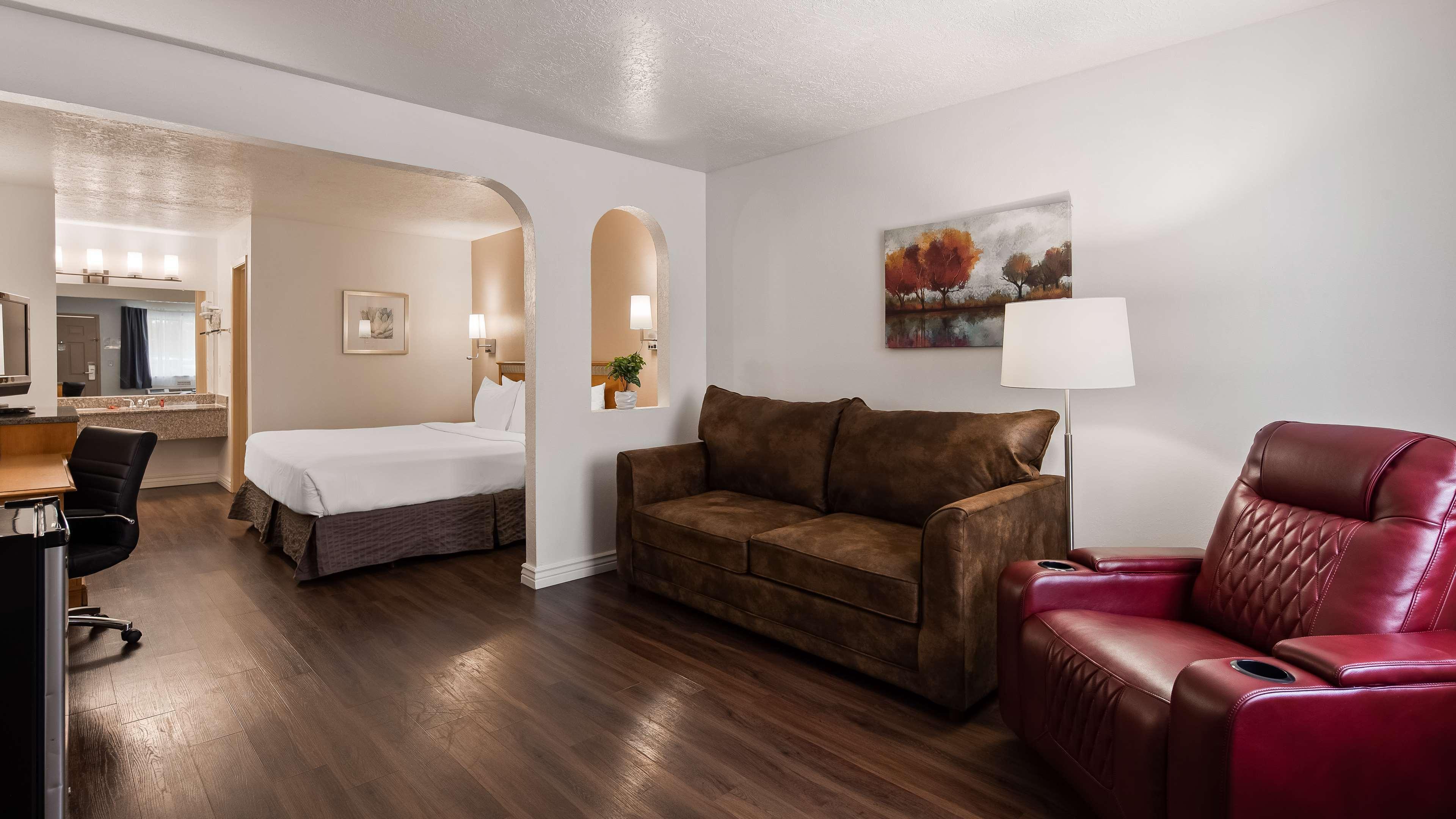 Surestay Plus Hotel By Best Western Albuquerque I-40 Eubank Dış mekan fotoğraf