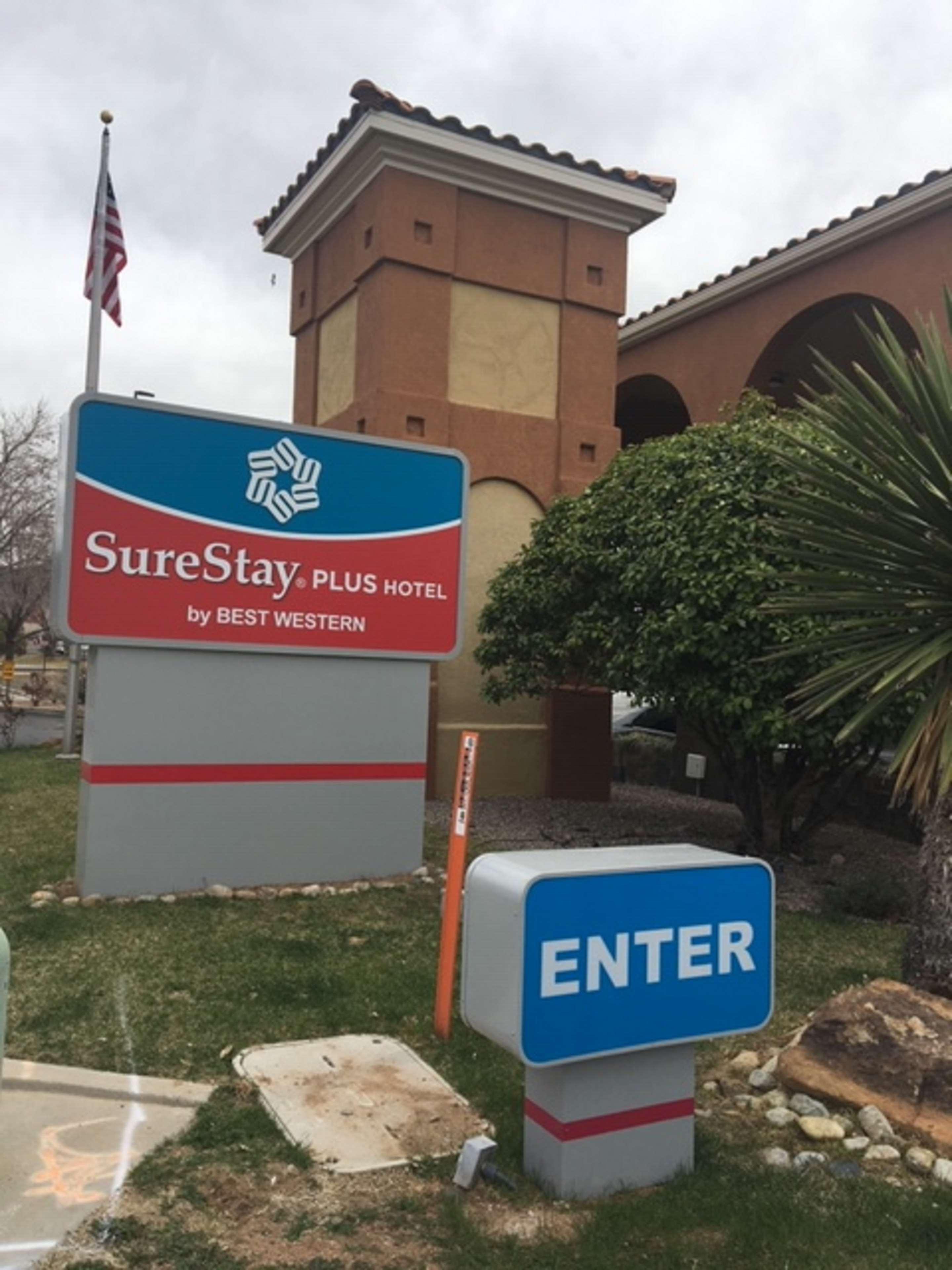 Surestay Plus Hotel By Best Western Albuquerque I-40 Eubank Dış mekan fotoğraf
